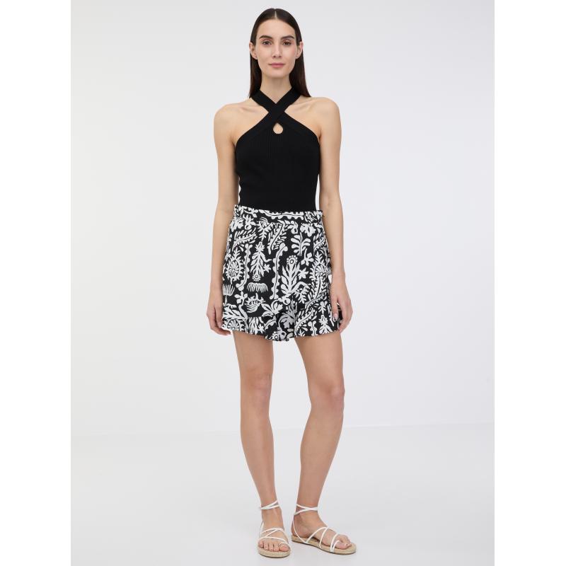 Černé dámské volánové kraťasy