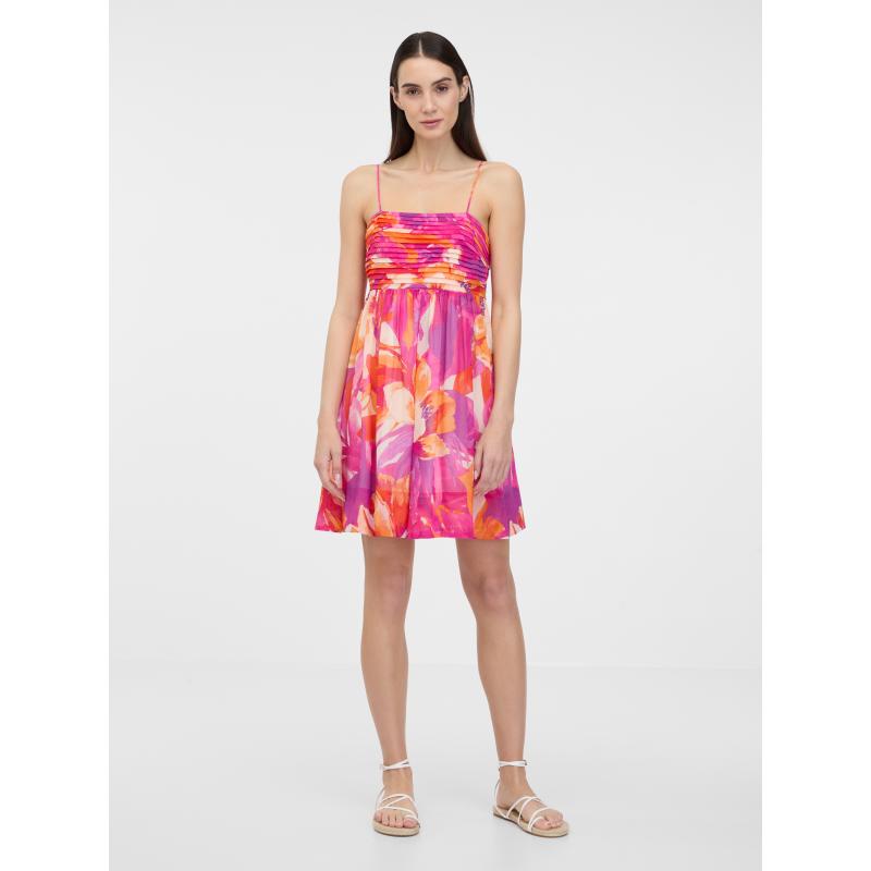 Tmavě růžové dámské šaty ke kolenům