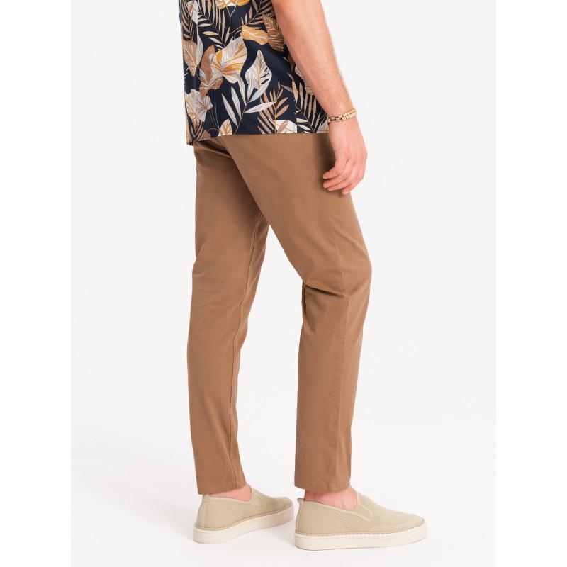 Férfi chino nadrág díszes derékszíjjal barna