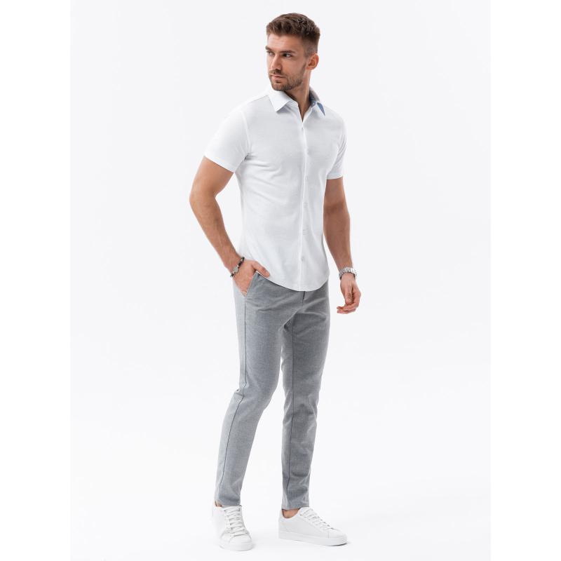 Pánské pletené tričko slim fit střihu s krátkým rukávem a límečkem bílé