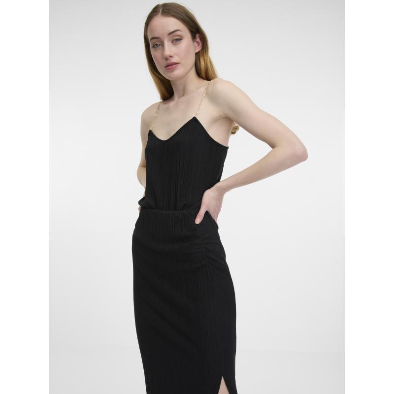 Černá dámská sukně