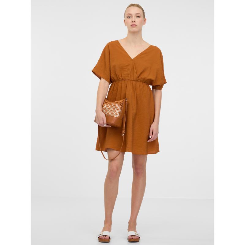 Hnedé dámske krátke šaty