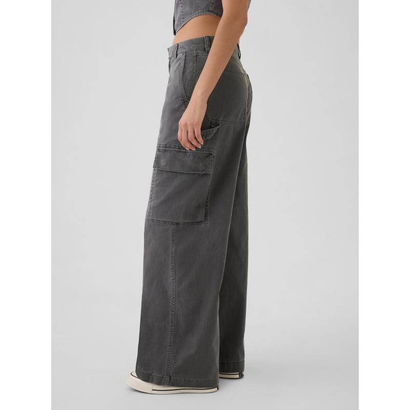 Bő khaki színű Cargo nadrág zsebekkel