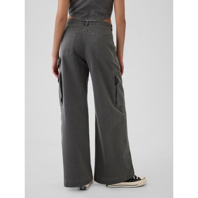 Bő khaki színű Cargo nadrág zsebekkel