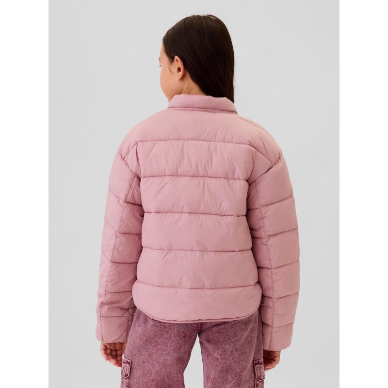 Gyerek steppelt bomber