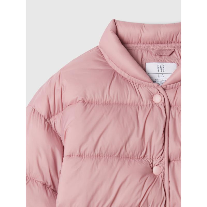 Gyerek steppelt bomber