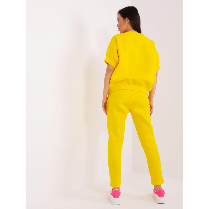 Női melegítőruha rövid ujjú blúzzal sárga