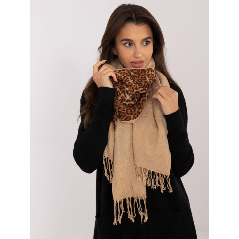 Dámská šála s viskózou světlé barvy