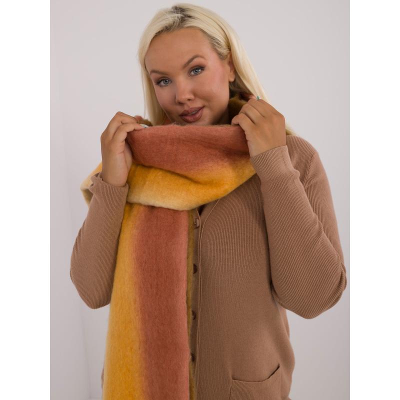 Dámský šál s ombre úpletem a střapci béžovo-oranžový 