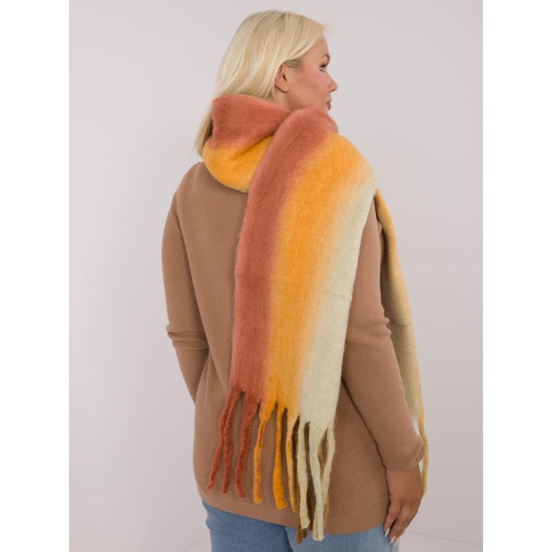 Dámský šál s ombre úpletem a střapci béžovo-oranžový 