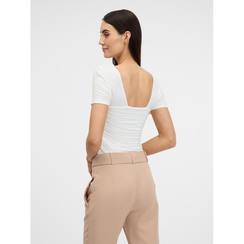 Krémszínű női rövid ujjú póló