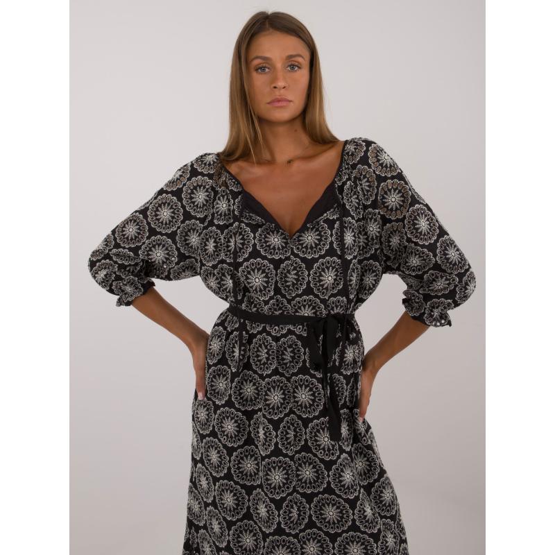 Női hímzett egyenes koktélruha fekete