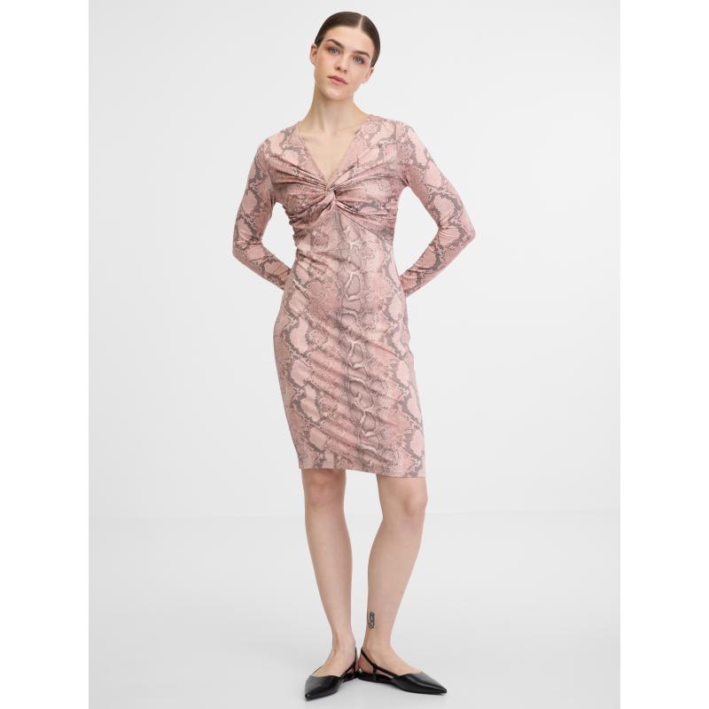 Világos rózsaszín női ruha