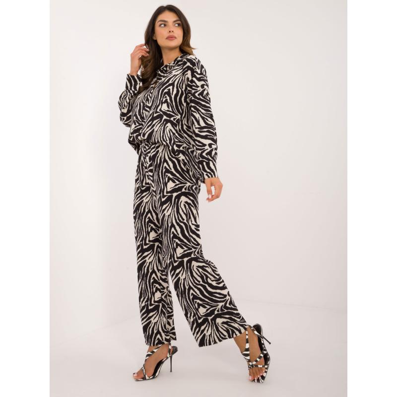 Női zebramintás nadrágkosztüm ekrü-fekete