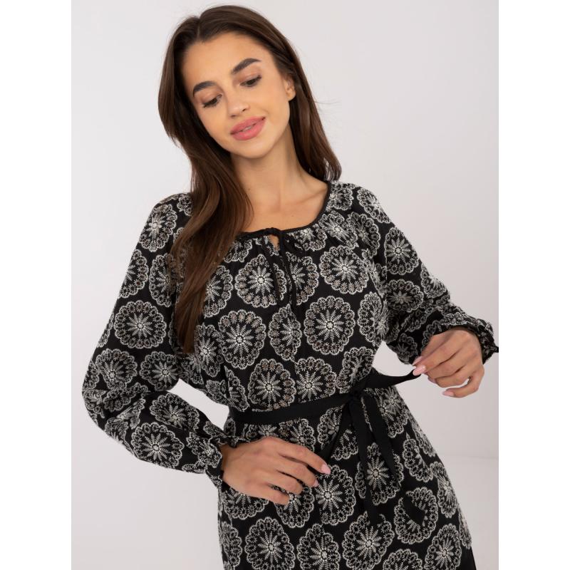 Női hímzett blúz fekete