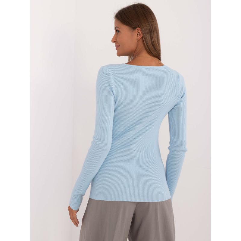 Dámský svetr s přiléhavým střihem světle modrý 