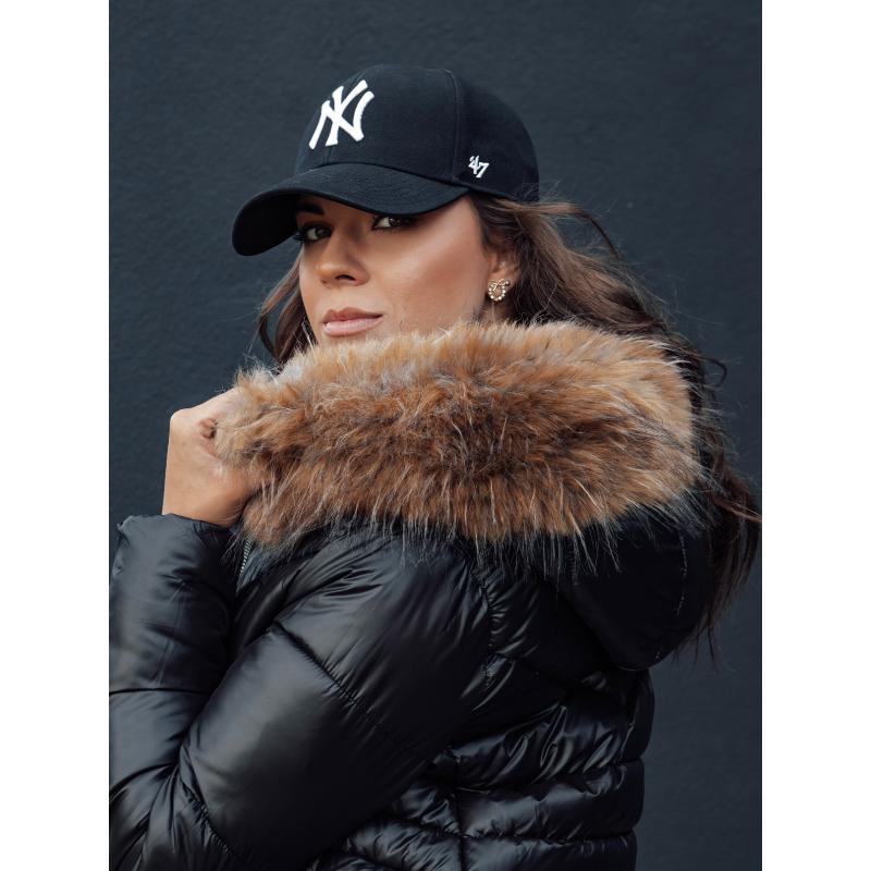 Dámská zimní bunda s kapucí WINTERCHIC černá