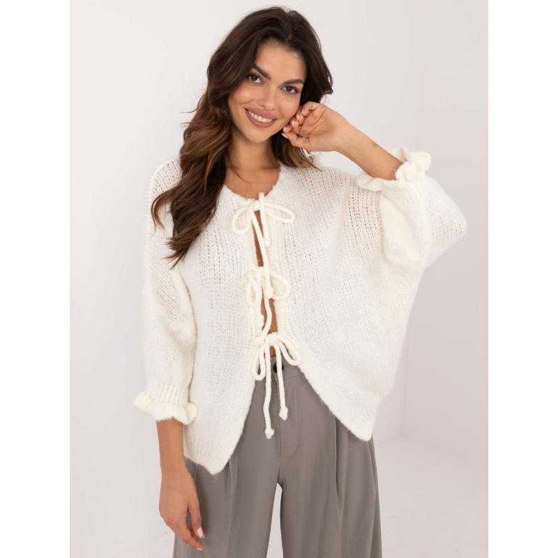 Dámsky ležérny sveter nadrozmernej veľkosti s 3/4 rukávmi Ecru