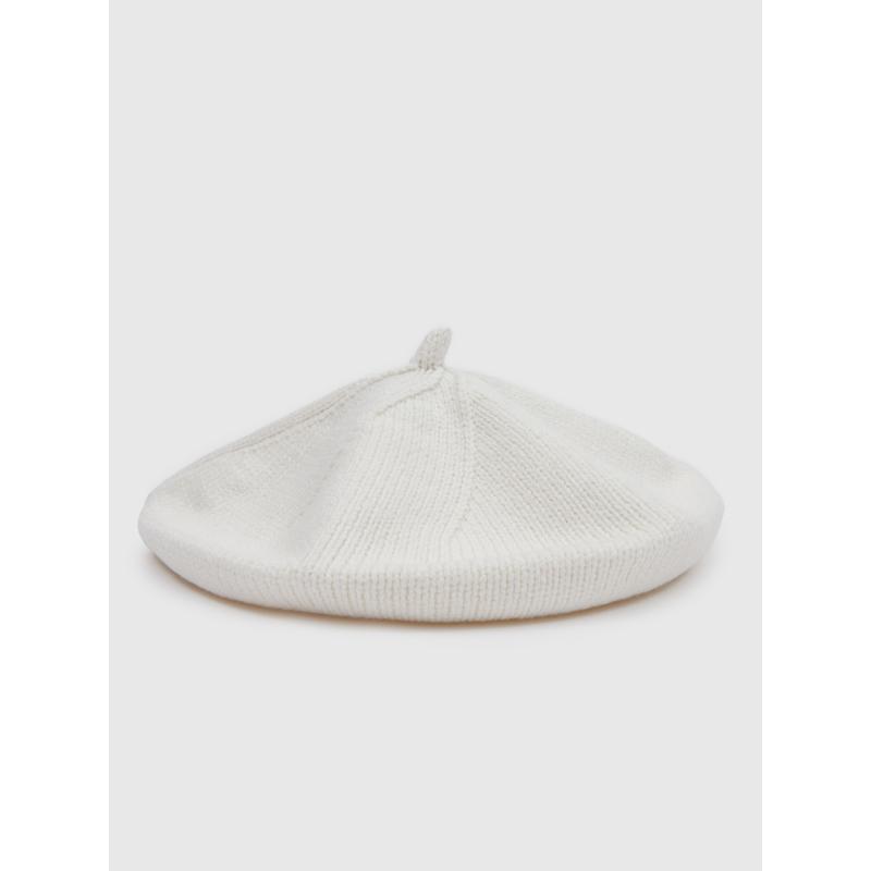 Pletená baretka so zmesou vlny