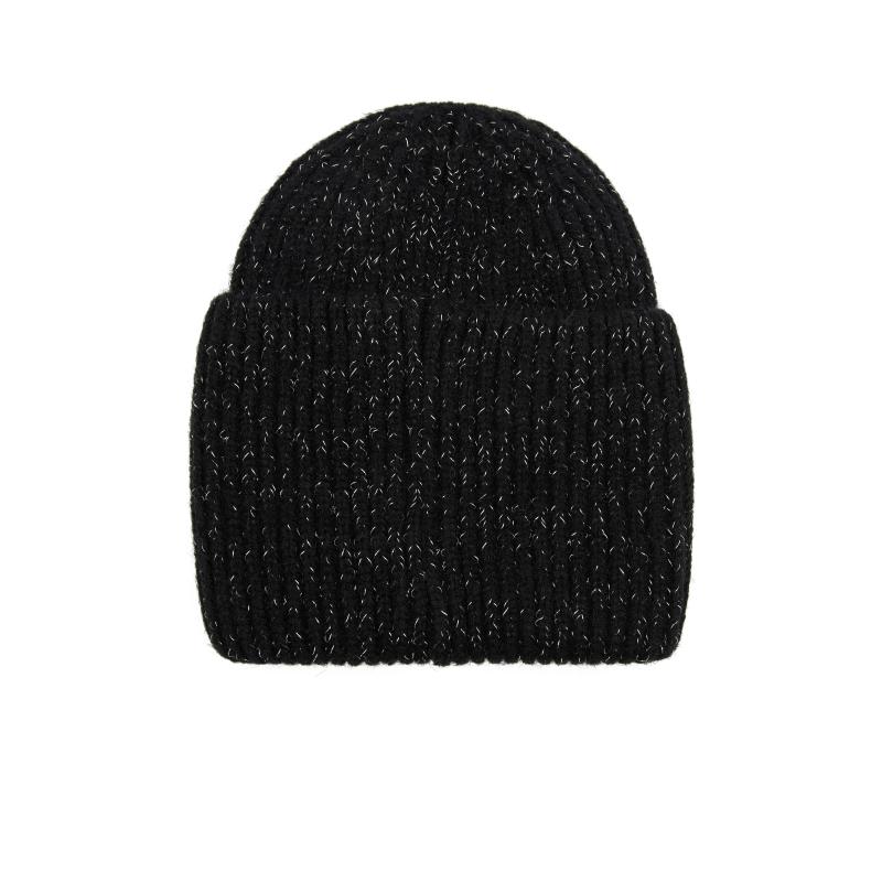 Černá dámská čepice