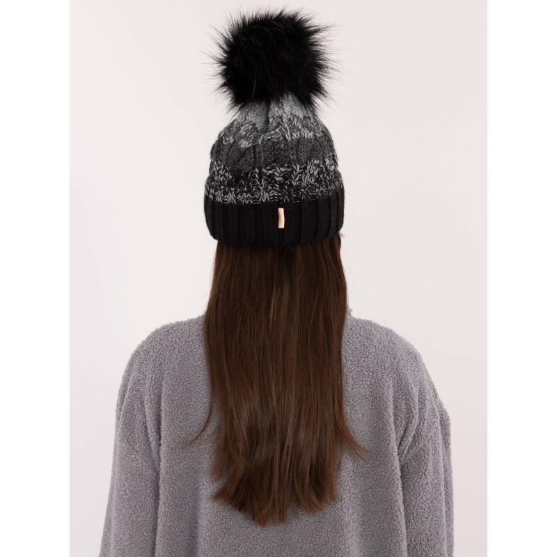 Dámská čepice s kostkovaným úpletem RUE PARIS černá 