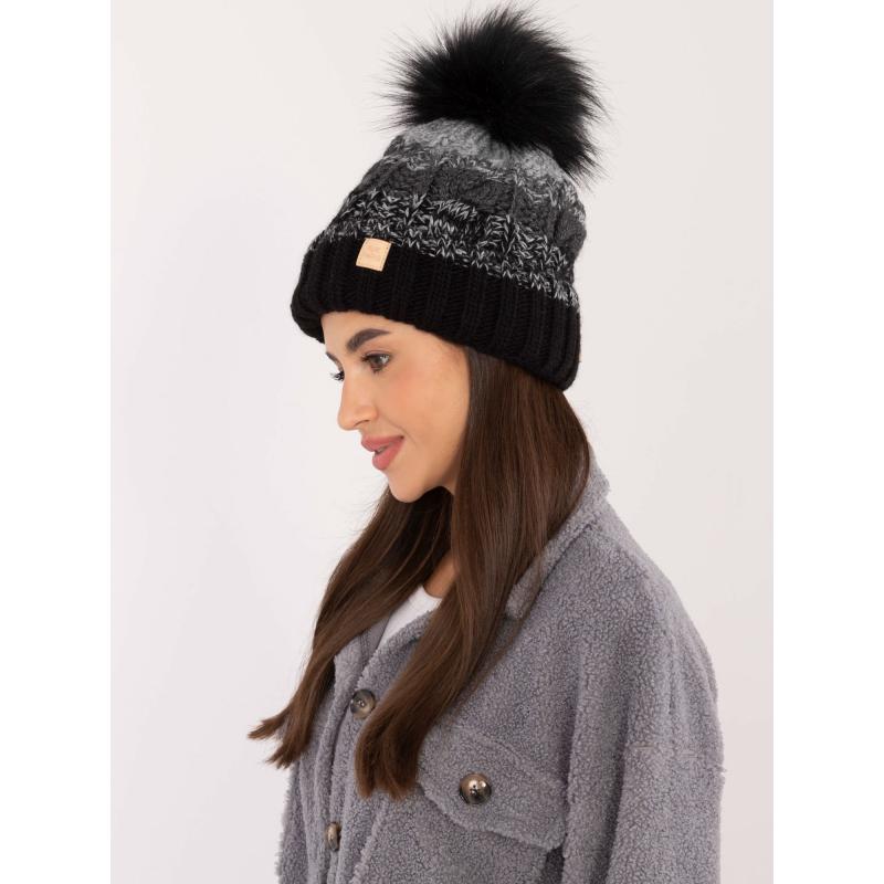 Dámská čepice s kostkovaným úpletem RUE PARIS černá 