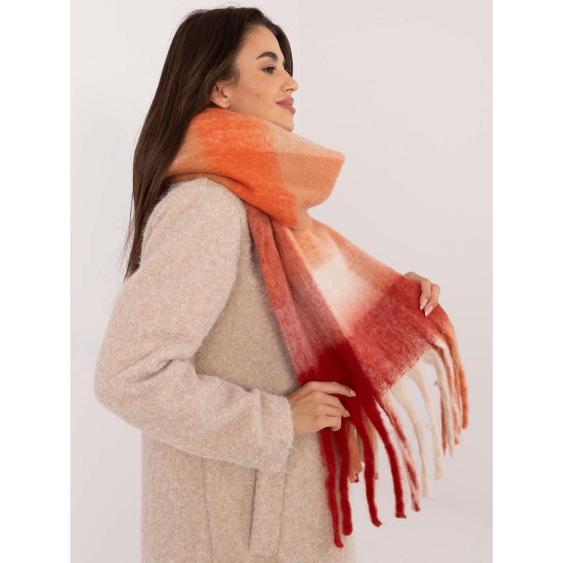 Dámsky zimný červeno-oranžový šál so strapcami