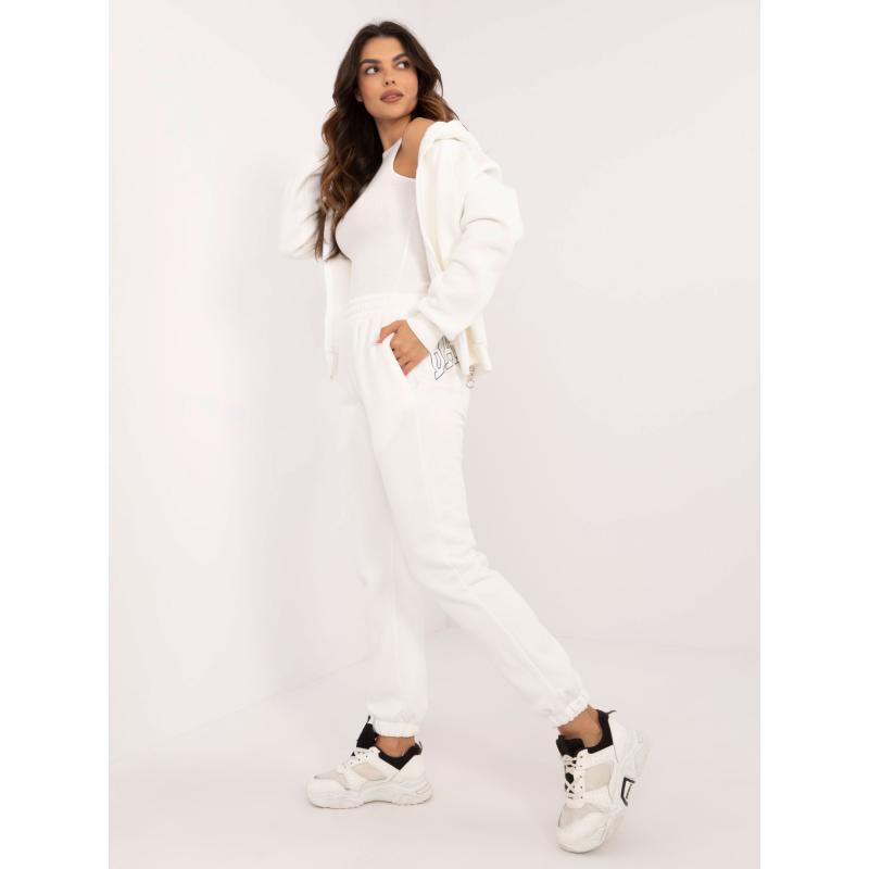 Női szett pulóverrel, ekrü színben