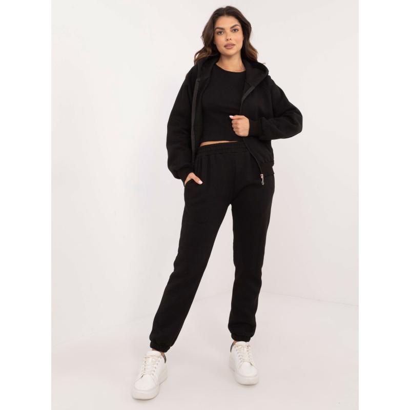 Női háromrészes, szigetelt tréningruha fekete