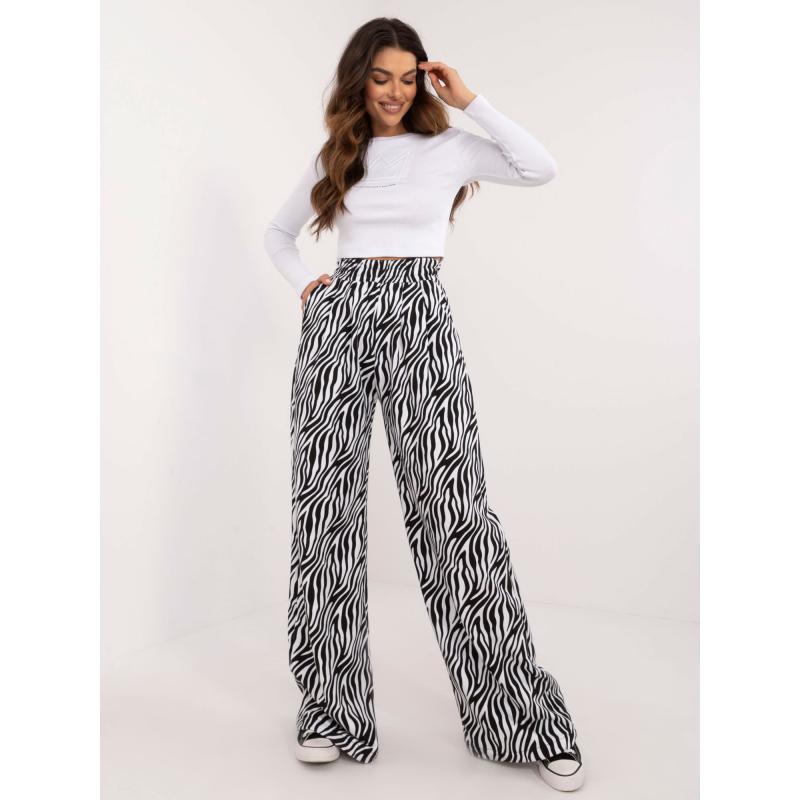 Dámský komplet s dlouhými kalhotami bílo-černý 