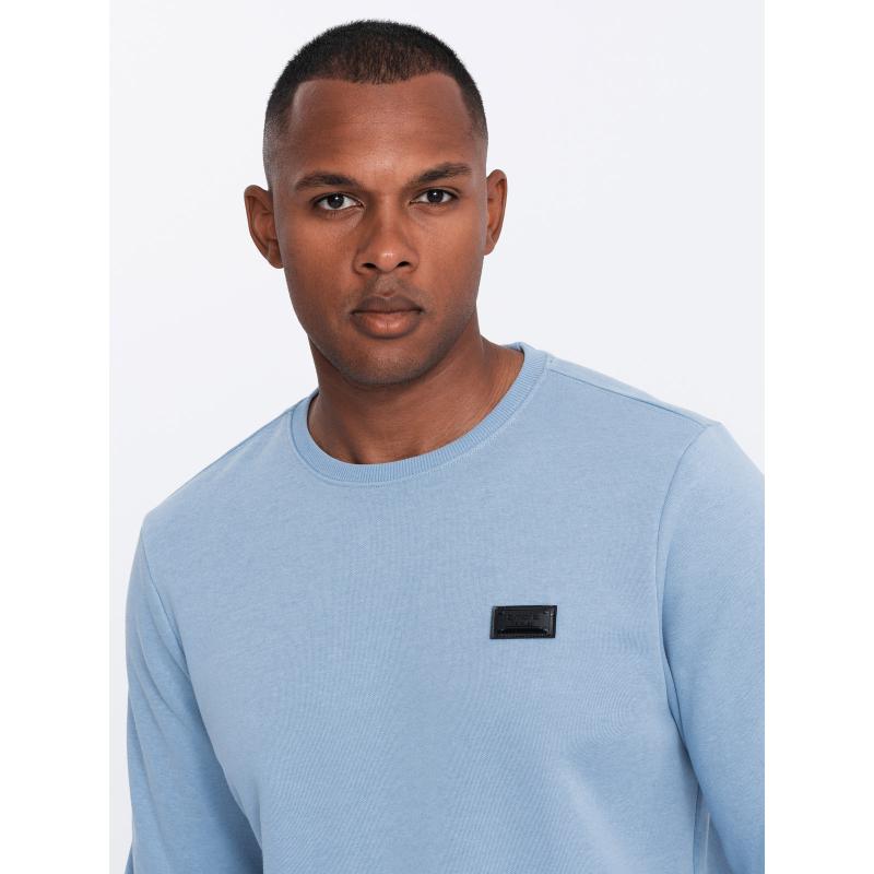 Férfi pulóver fém kitűzővel kék