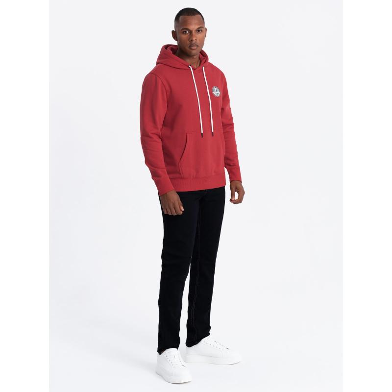 Pánská klokaní mikina s kapucí a nášivkou v univerzitním stylu červená 