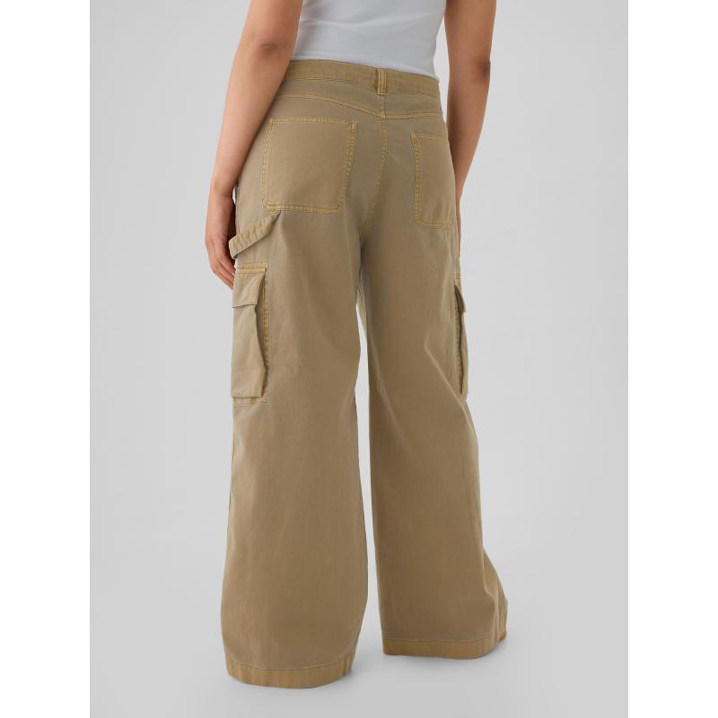 Bő, khaki színű Cargo nadrág zsebekkel