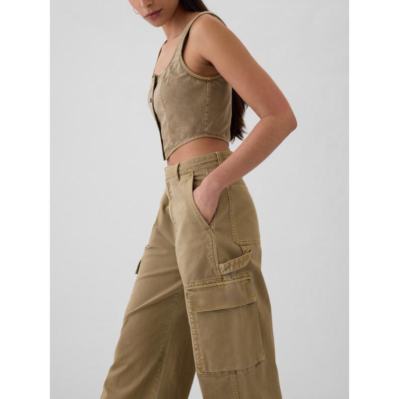 Bő, khaki színű Cargo nadrág zsebekkel