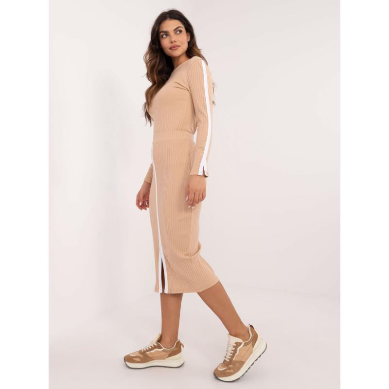 Velbloudí ležérní dámský komplet s žebrovanou halenkou