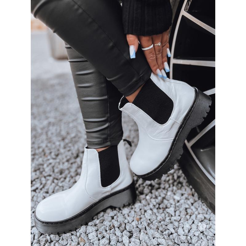 Női magas talpú STEPBACK csizma fehér