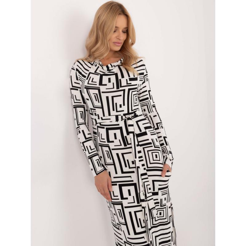 Černobílé midi šaty s potiskem a páskem