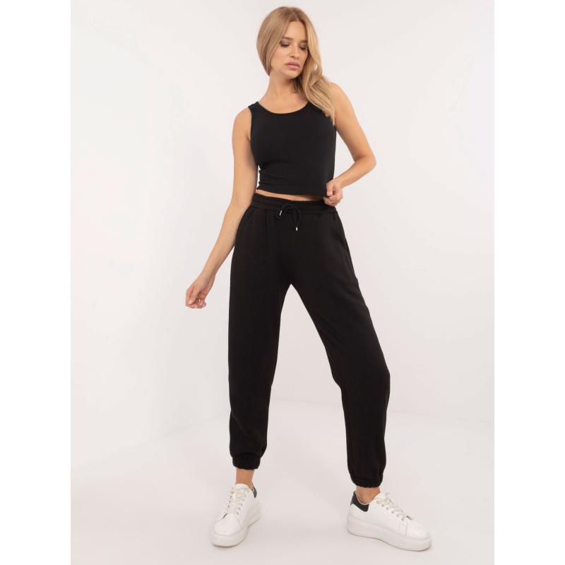 Čierny dámsky základný komplet s oversize strihom