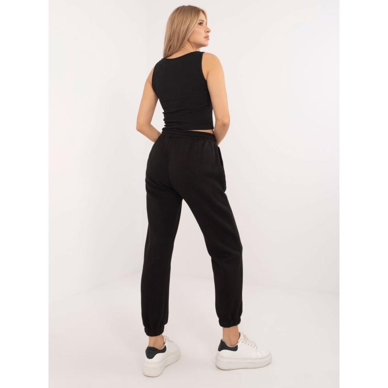 Čierny dámsky základný komplet s oversize strihom