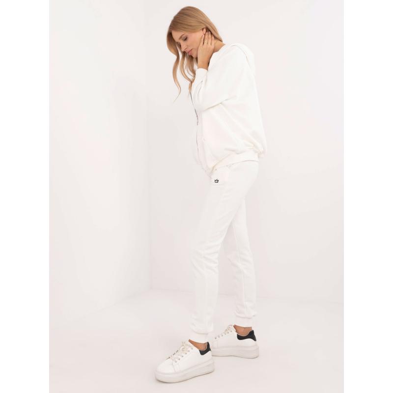 Ecru háromrészes tréningruha szett felsővel