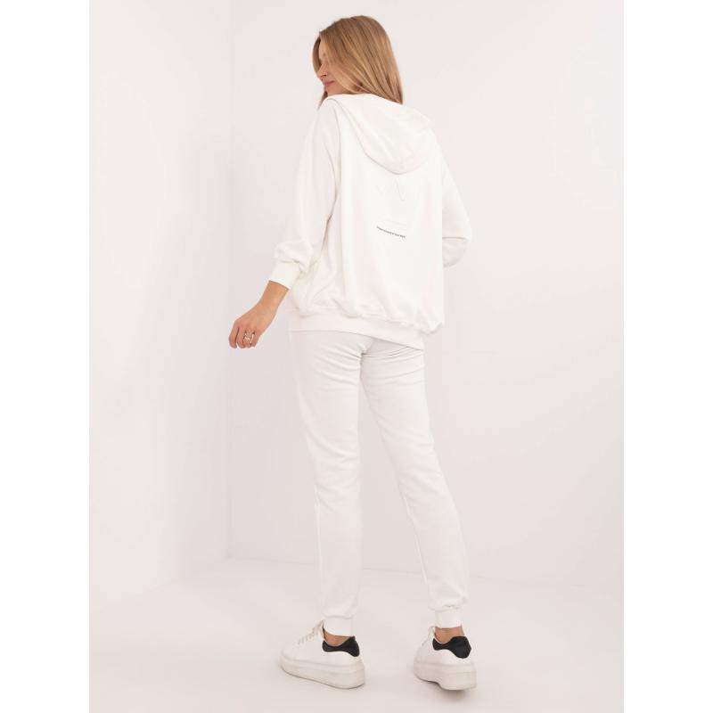 Ecru háromrészes tréningruha szett felsővel