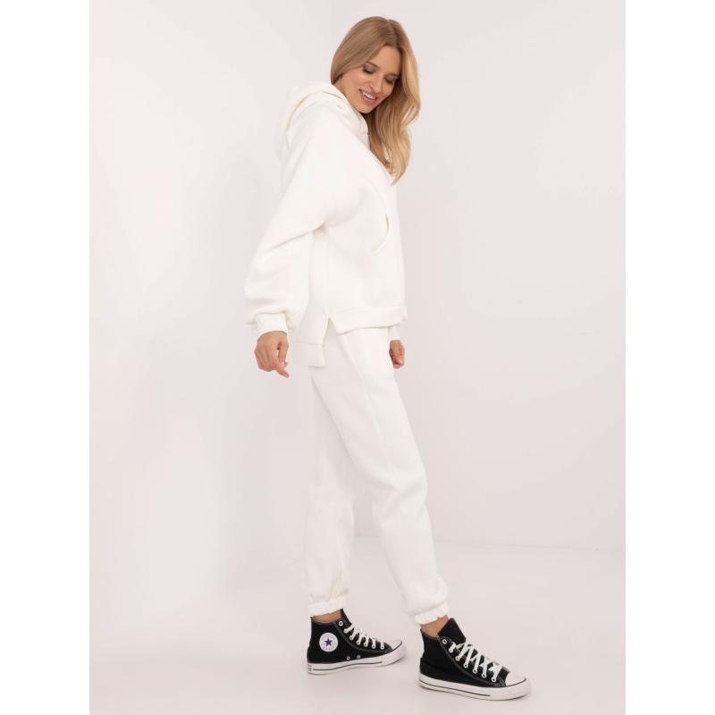 Ecru tréningruha alapszett melegítővel