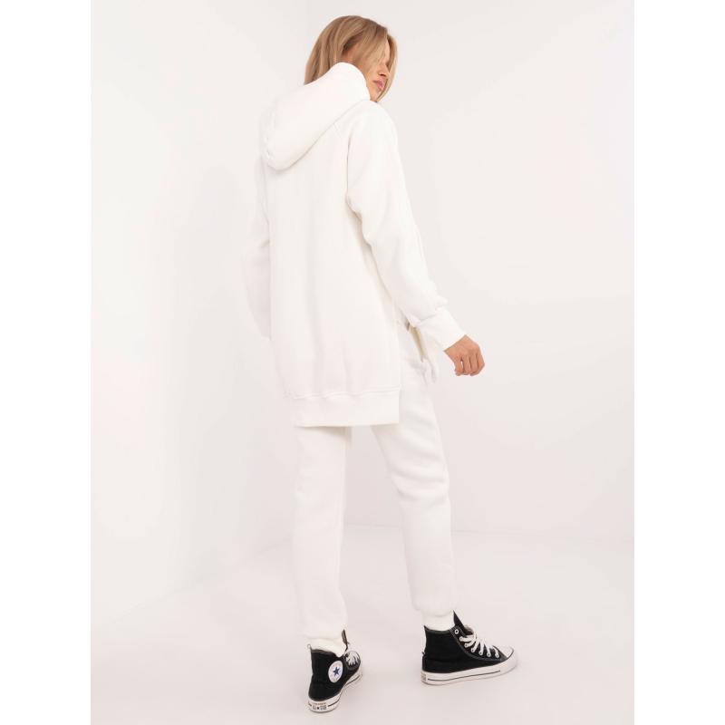 Ecru színű, szigetelt alapszett nadrággal