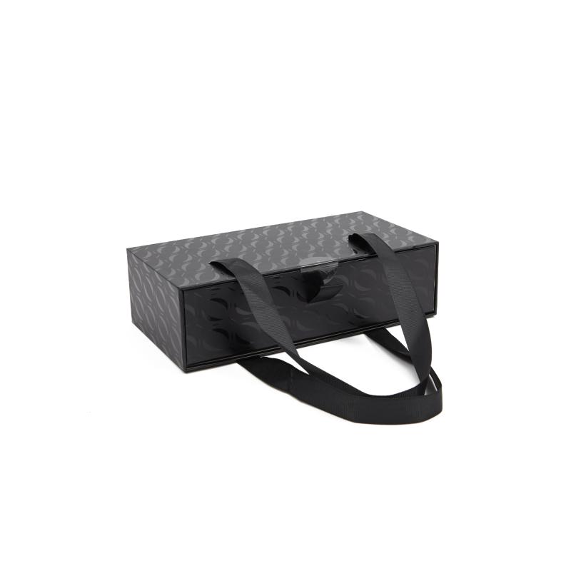 Fekete női alvási kiegészítők készlete ajándékdobozban