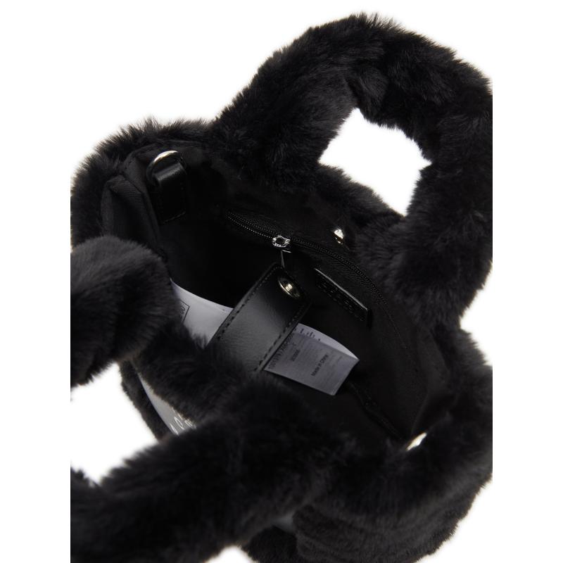 Fekete női kézitáska díszdobozban