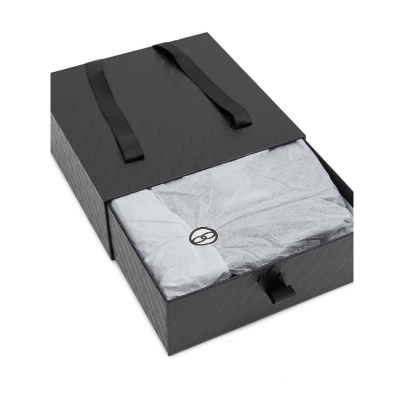 Fekete női kézitáska díszdobozban