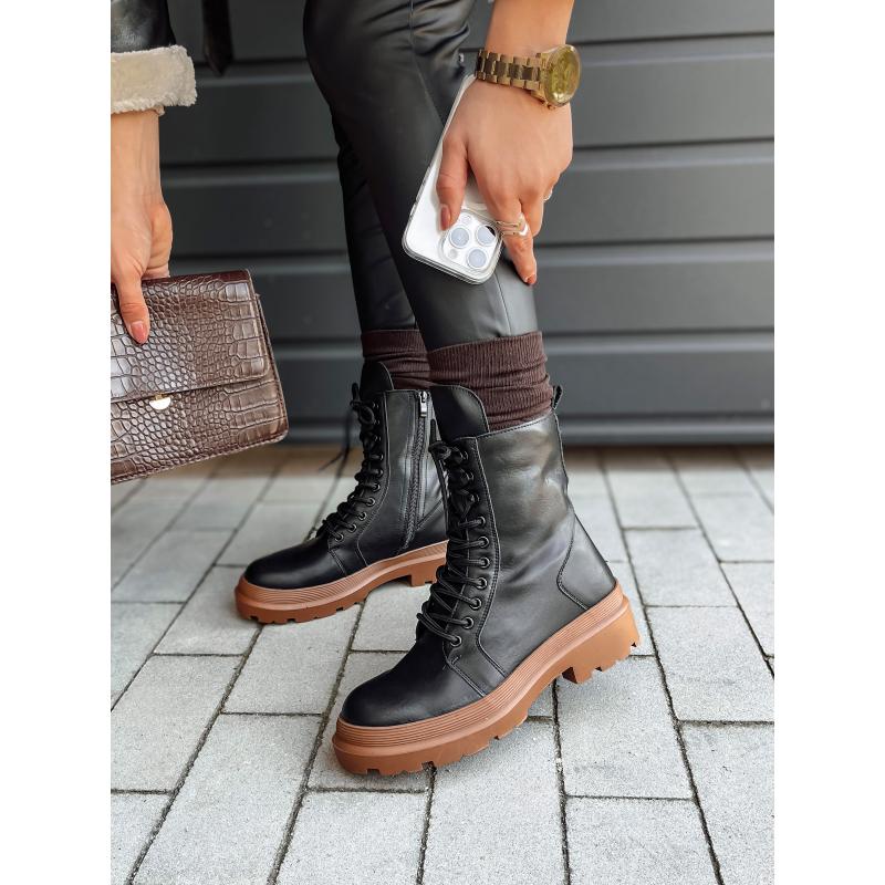 Női fűzős csizma HARDSTEP fekete