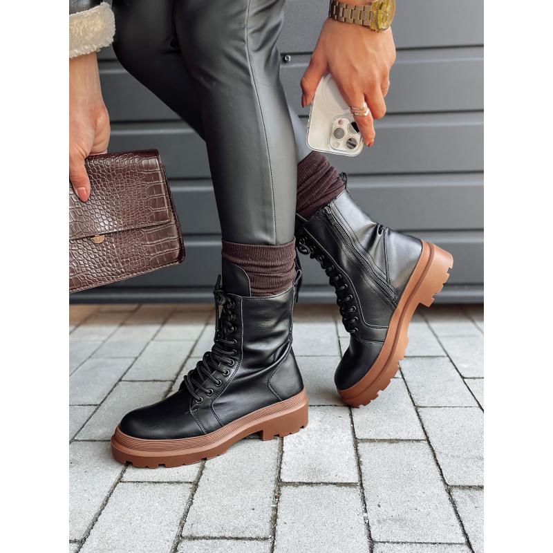 Női fűzős csizma HARDSTEP fekete