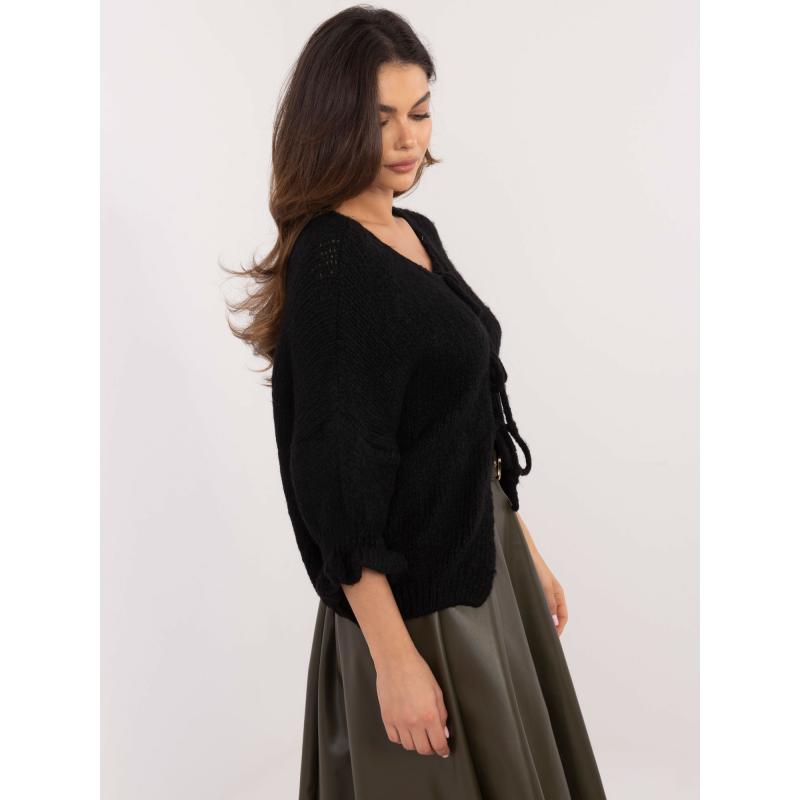Černý oversize svetr se zavazováním vpředu