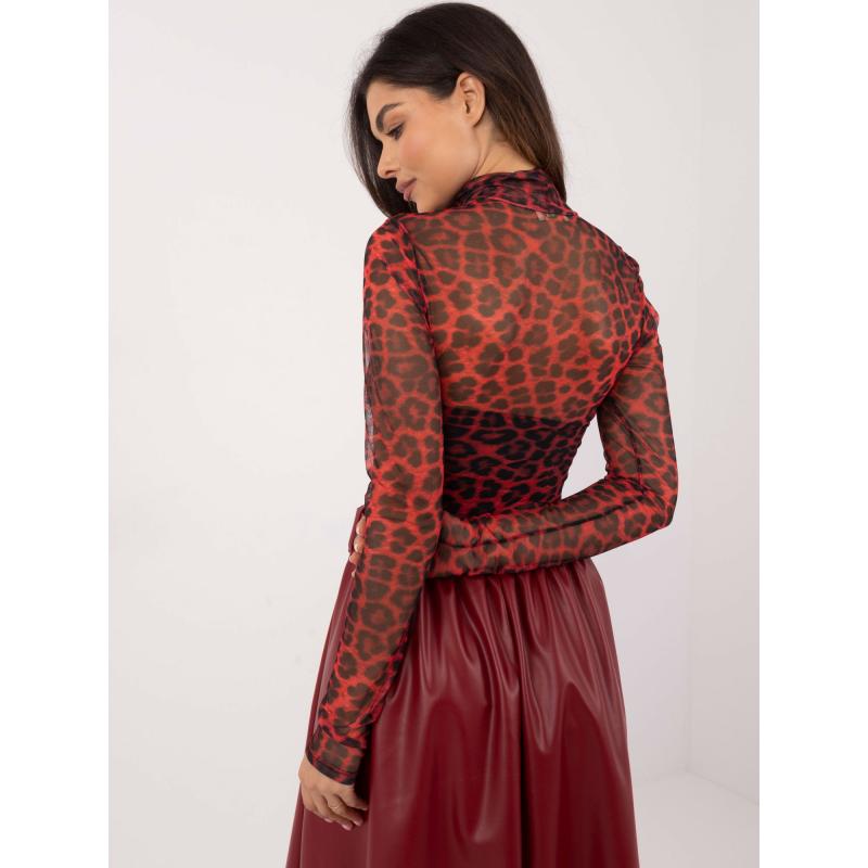 Červenočerná vypasovaná síťovaná halenka